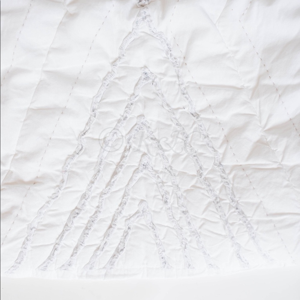 Anthropologie Textured Blue Ridge Euro Sham 26" - Picture 3 of 4